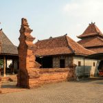 Keraton Kasepuhan Cirebon: Perpaduan Budaya Jawa, Tiongkok, dan Islam